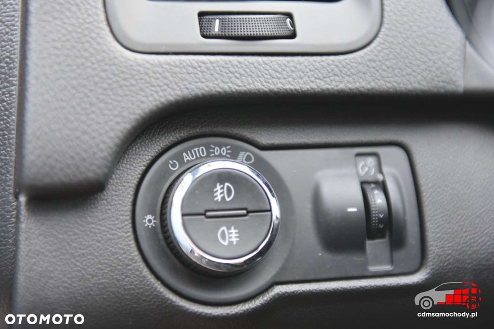 Opel Insignia - 35