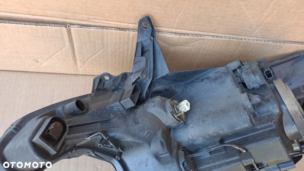 PEUGEOT 108 PRAWA LAMPA PRZEDNIA 81110-0H150 90026267 - 7