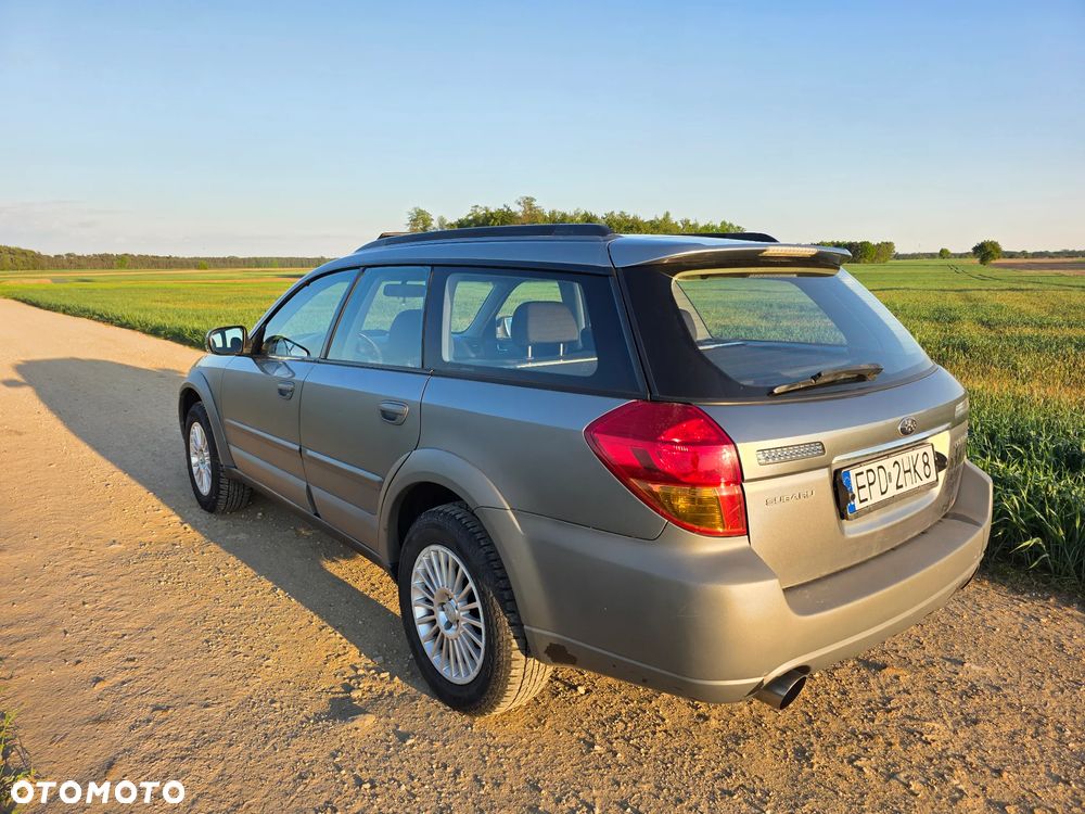 Subaru Outback - 6