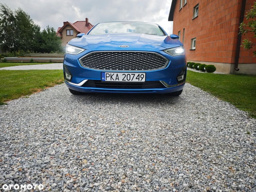 Ford Mondeo 2.0 Hybrid Titanium - 11