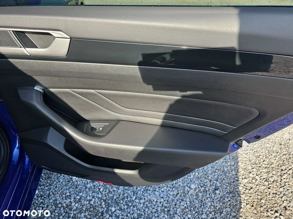 Volkswagen Arteon 2.0 TSI R-Line DSG - 24