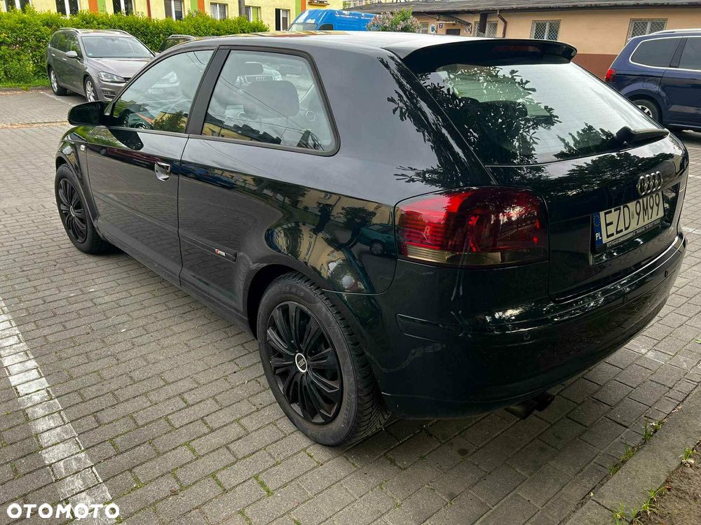 Audi A3 3-drzwiowe 1.8 TFSI Ambiente - 3