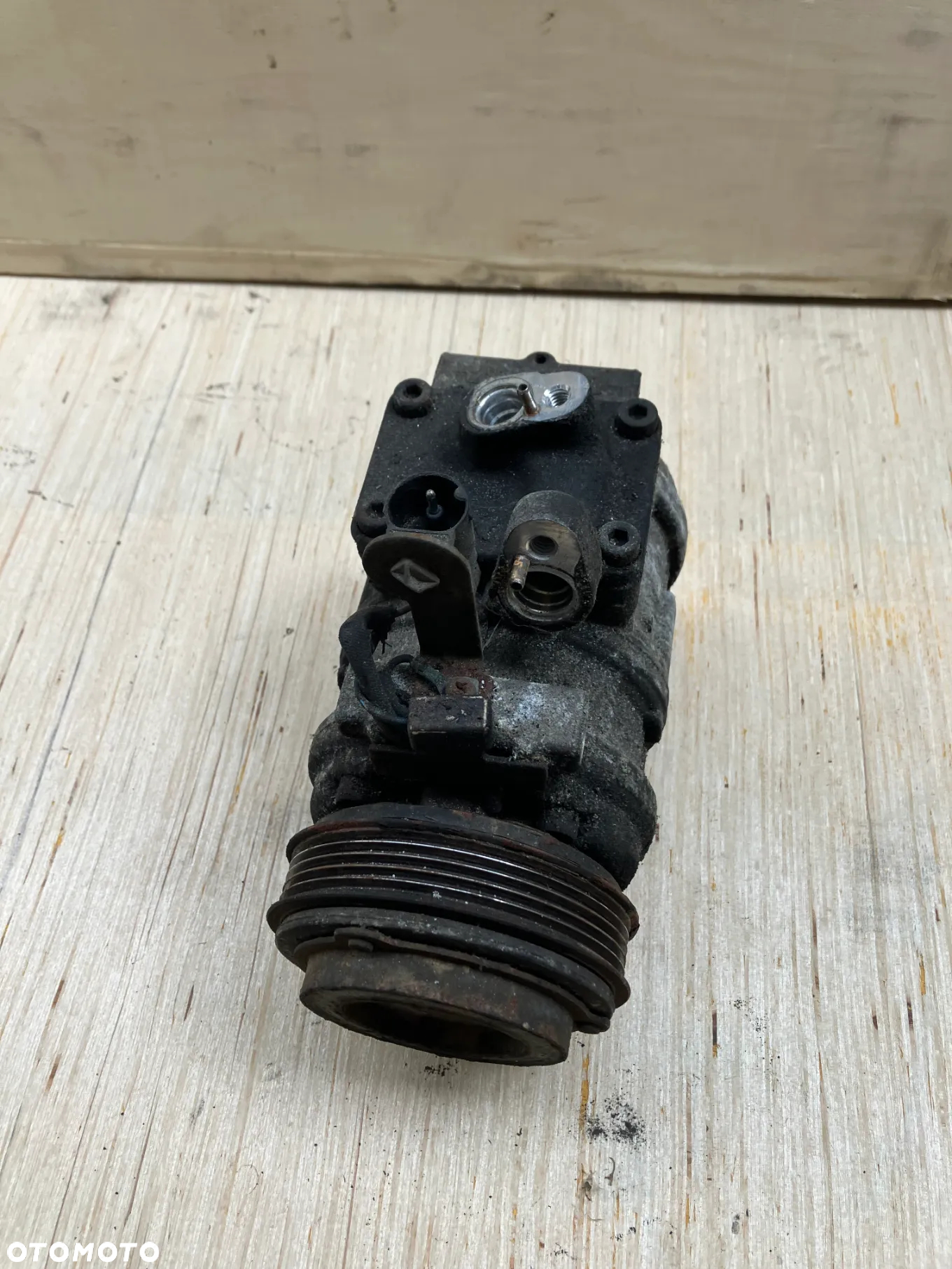 SPRĘŻARKA KLIMATYZACJI BMW E31 E32 E34 E38 V8 M60 B30 B40 KOMPRESOR KLIMY 447200 DENSO - 6