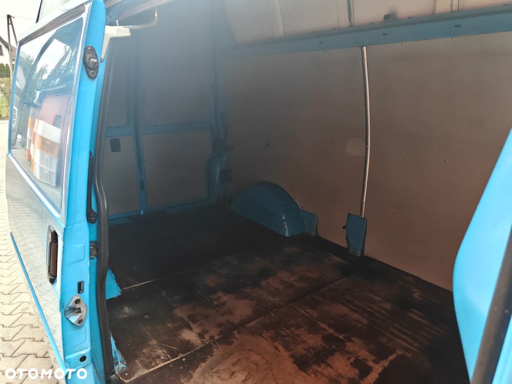 Volkswagen Transporter L - 7