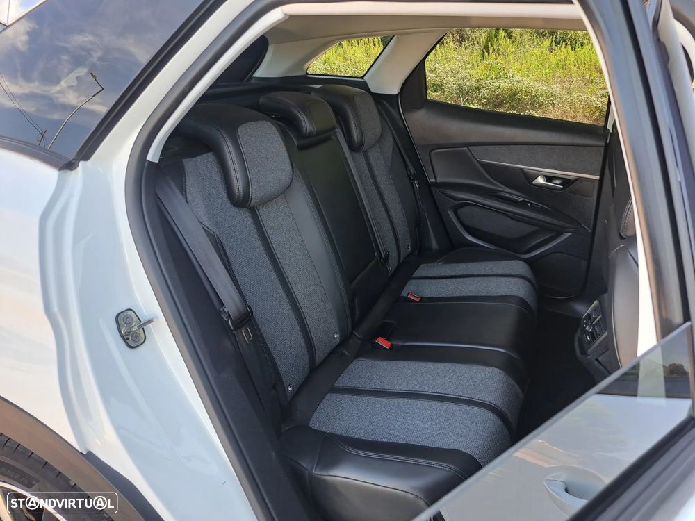 Peugeot 3008 BlueHDi 120 Stop & Start Allure - 33