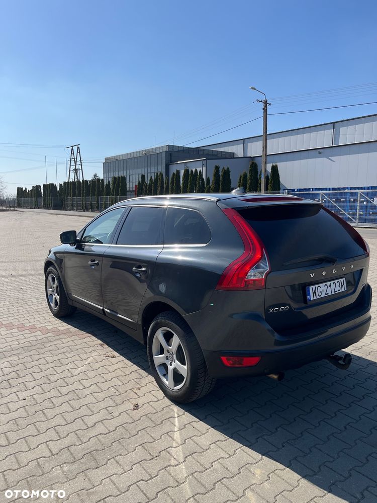 Volvo XC 60 - 4