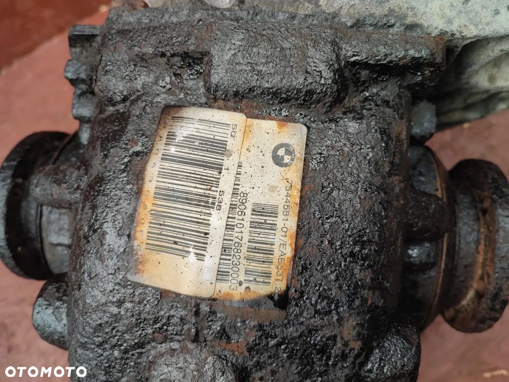 BMW E61 / E60 ORYGINALNY DYFER / DYFERENCJAŁ TYŁ DO SILNIKÓW GAMY M47D20A POD SKRZYNIĘ MANUAL O PRZEŁOŻENIU 2.64. O NR: 7 560 587 / 7 544 581. SPRAWNY W 100%. - 7