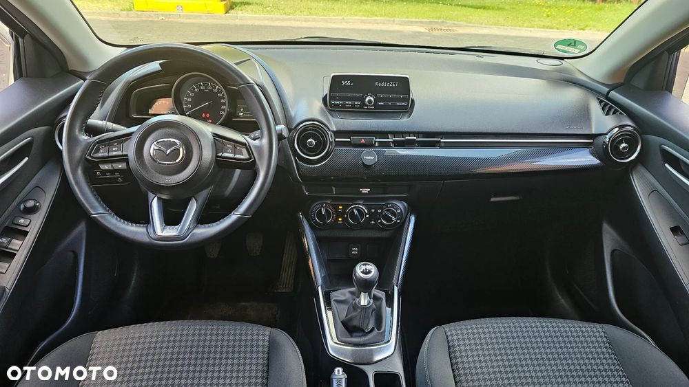Mazda 2 - 6