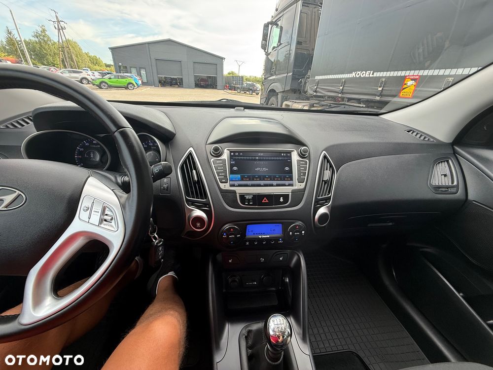 Hyundai ix35 blue 1.6 2WD Finale Gold - 28
