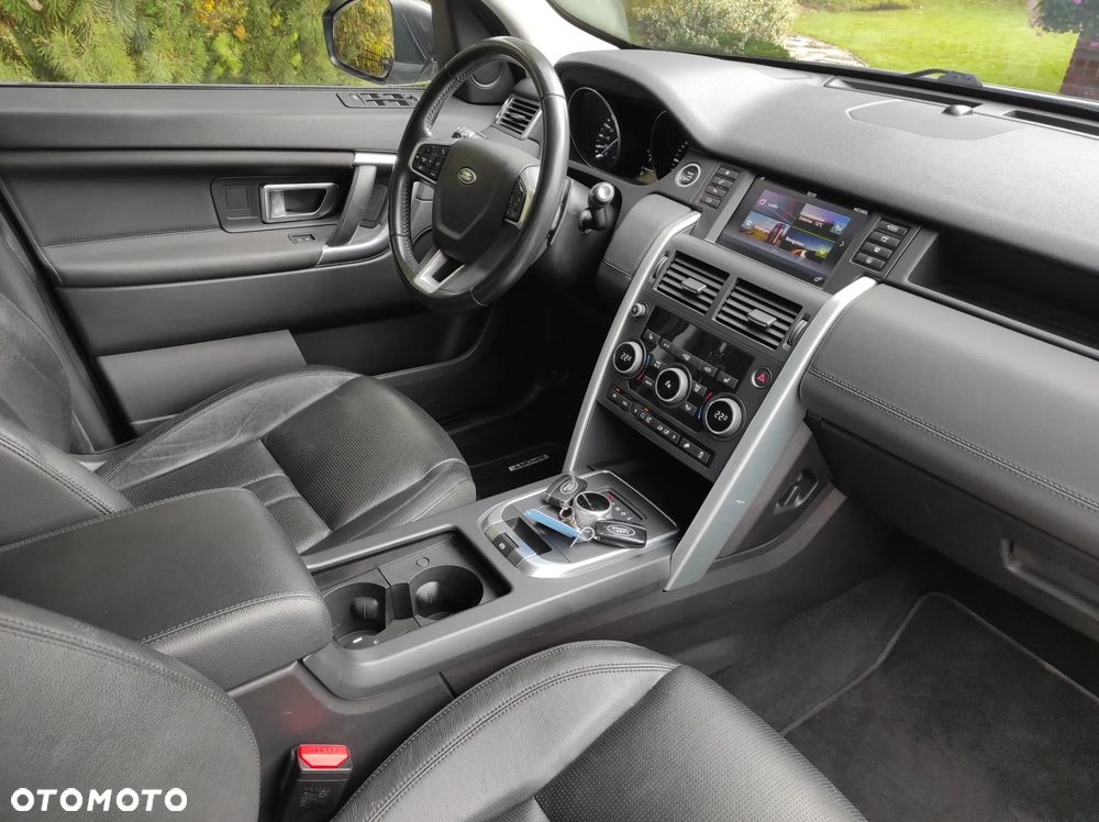 Land Rover Discovery Sport 2016 photo 5
