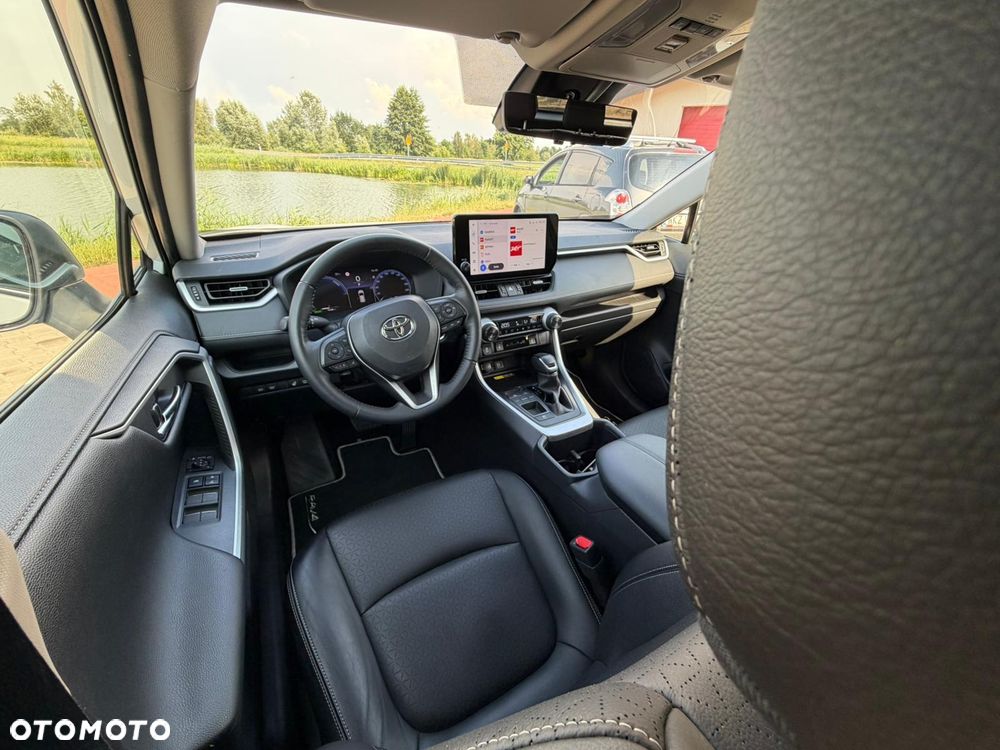 Toyota RAV4 2.5 4x2 Team Deutschland - 16