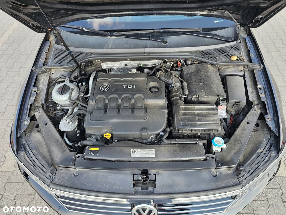 Volkswagen Passat - 19