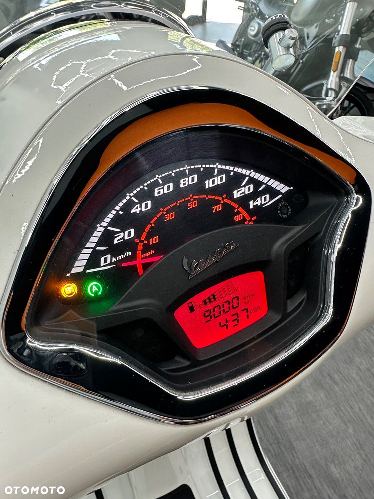 Vespa GTS - 30