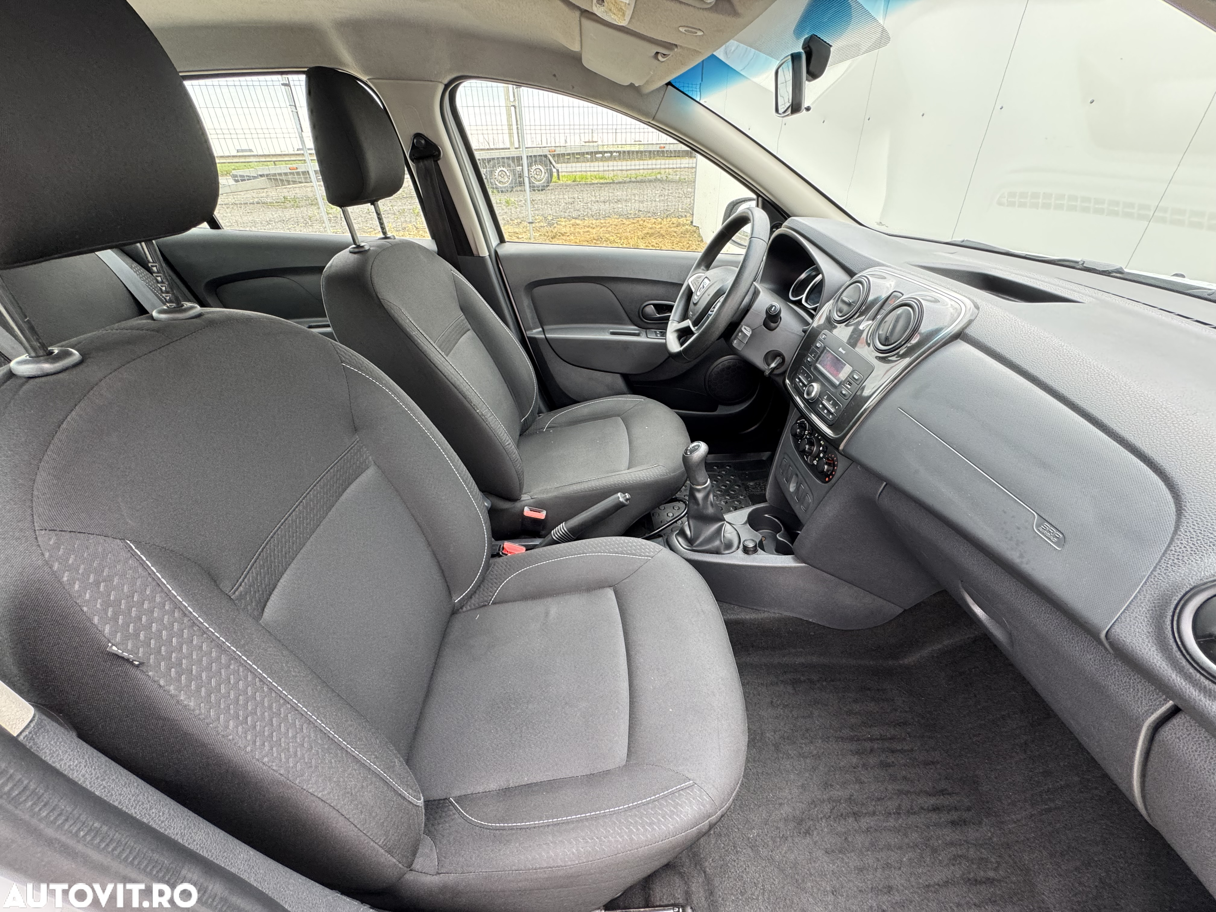 Dacia Logan 1.0 SCe Laureate - 8