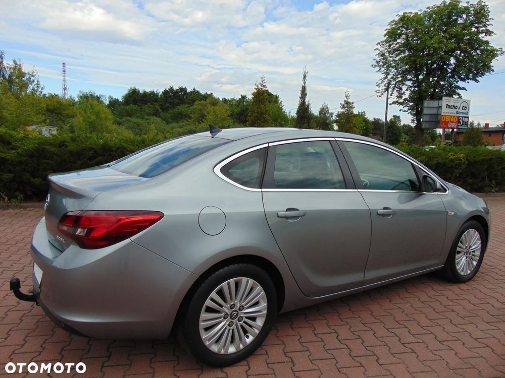 Opel Astra 1.7 CDTI DPF Exklusiv - 17