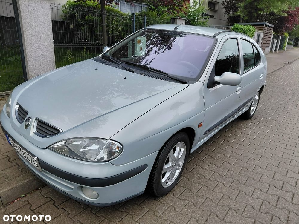 Renault Megane 1.6 - 3