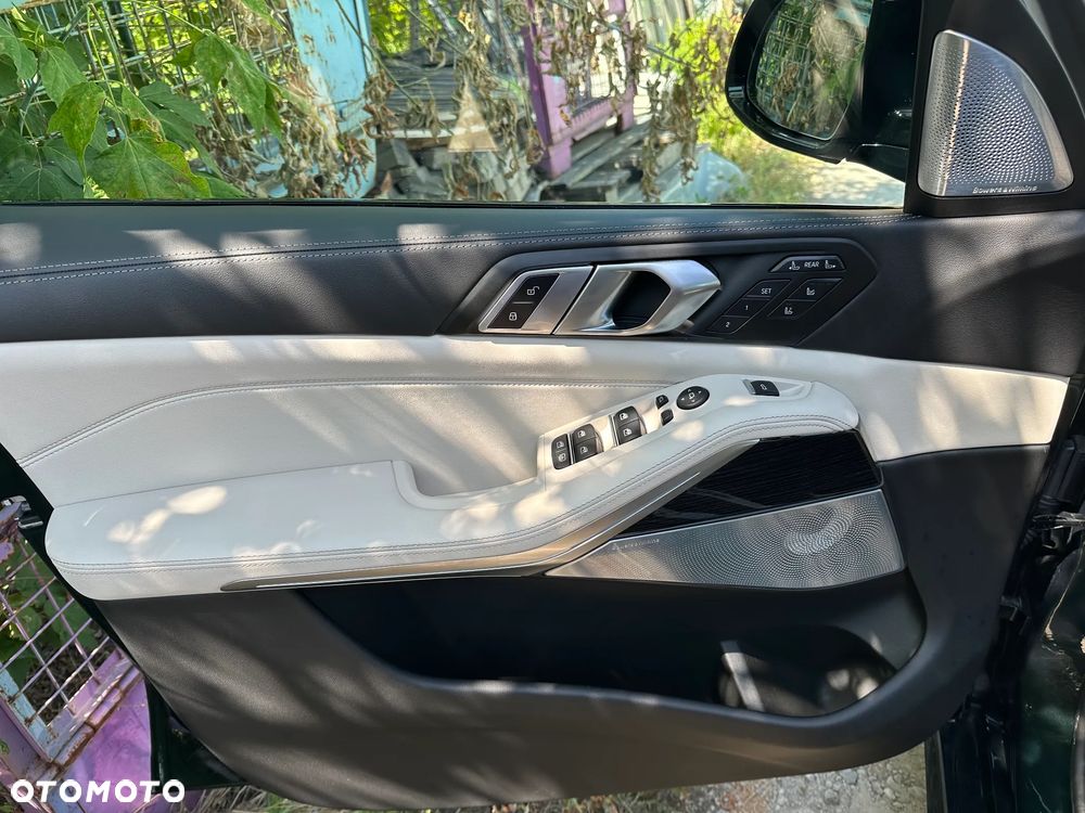 BMW X7 - 11
