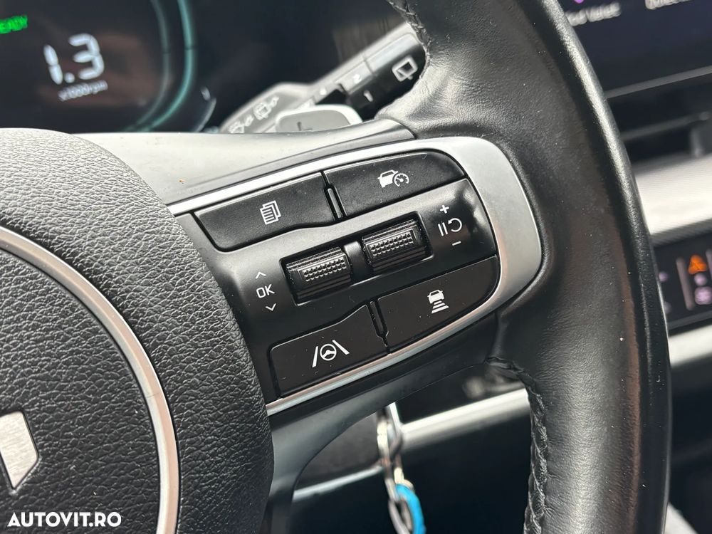 Kia Sportage 1.6 T-GDI HEV 6AT 4x2 Style - 19