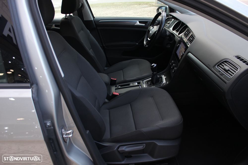 VW Golf Variant 1.6 TDi Trendline - 24