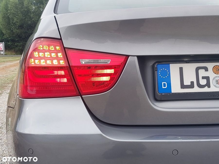 BMW Seria 3 320i Edition Lifestyle - 21