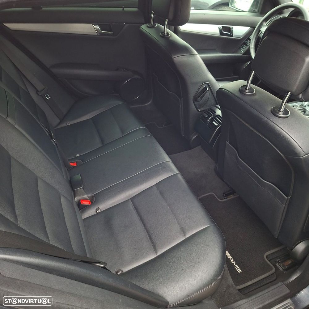 Mercedes-Benz C 350 - 22