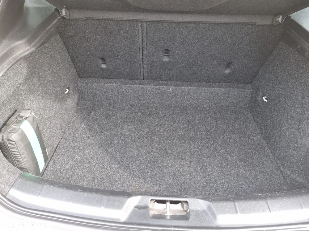 Volvo V40 D2 Kinetic - 14