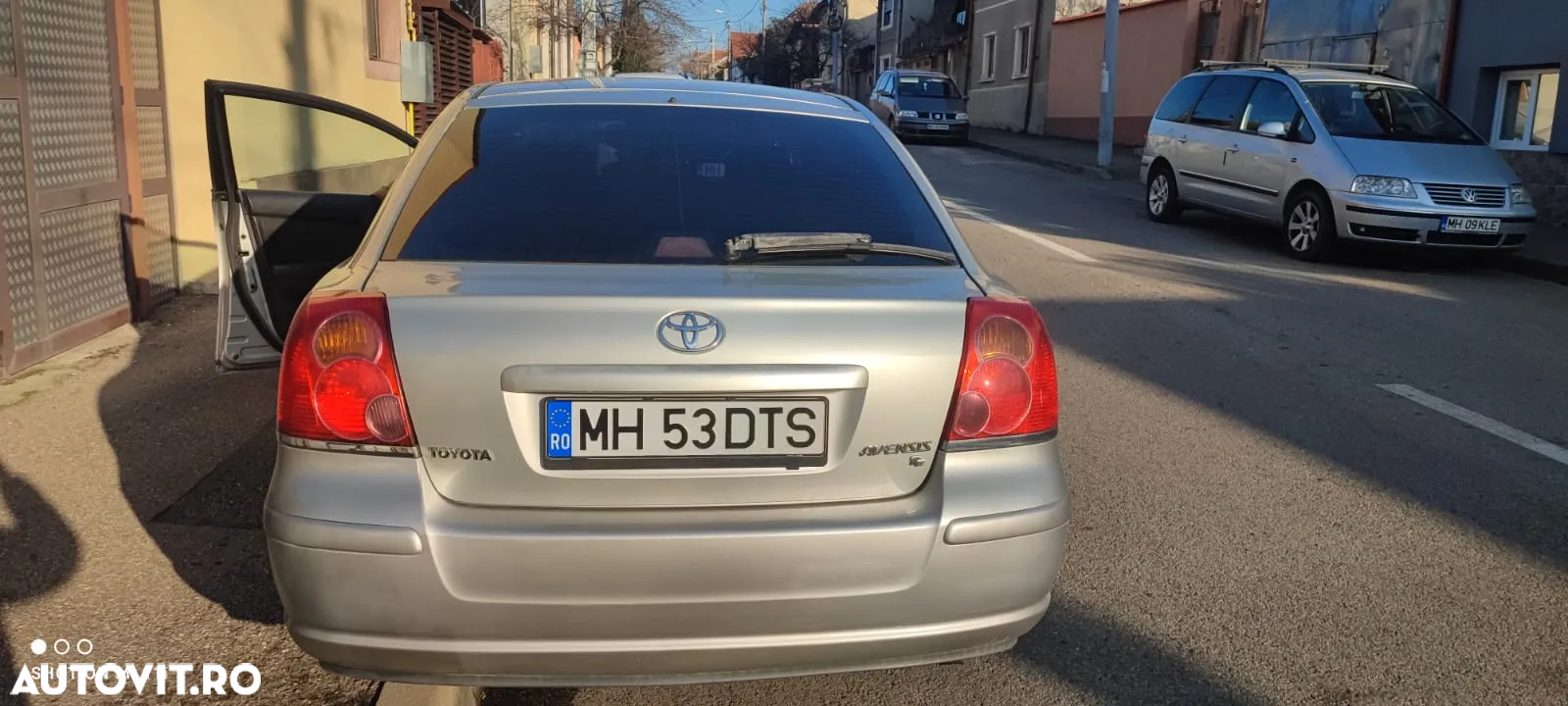 Toyota Avensis 2.0 D4D S/W Sol - 4