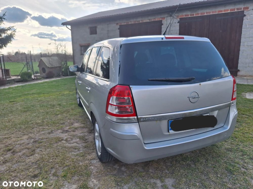 Opel Zafira 1.8 Essentia - 9
