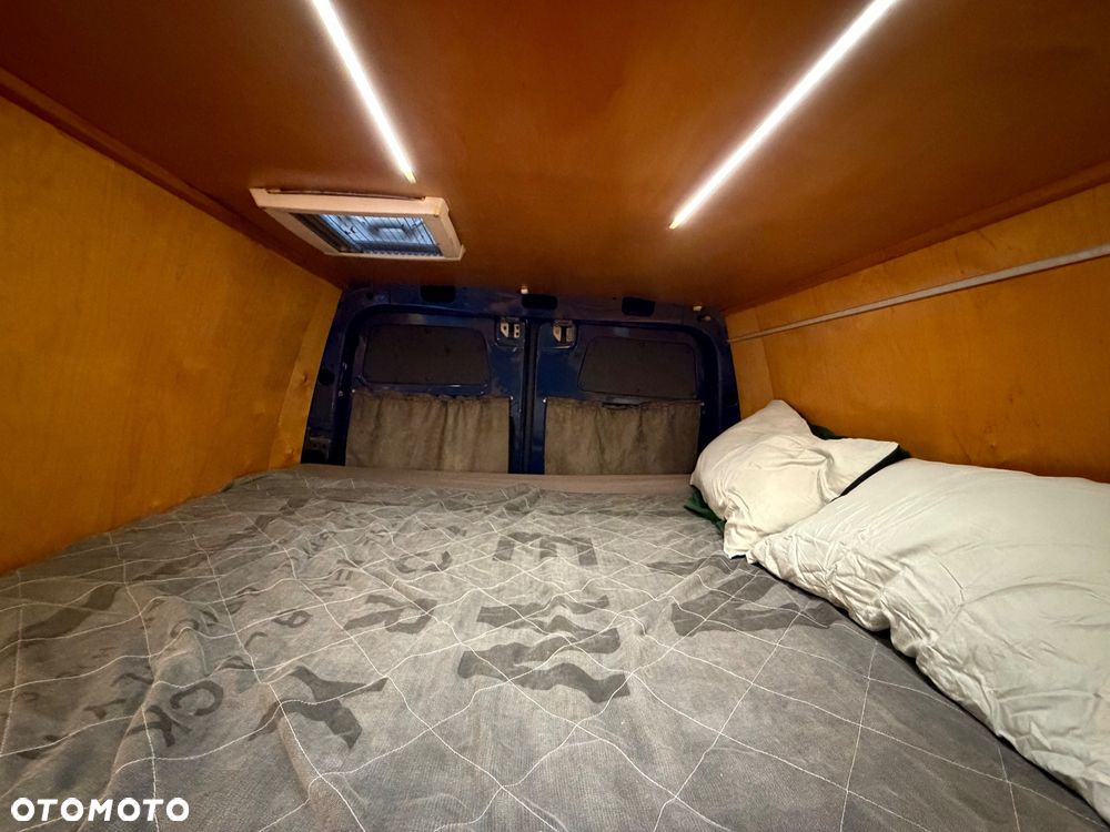 Mercedes-Benz Sprinter - 7