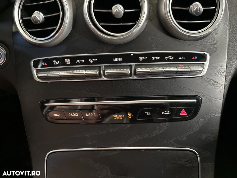 Mercedes-Benz C - 19
