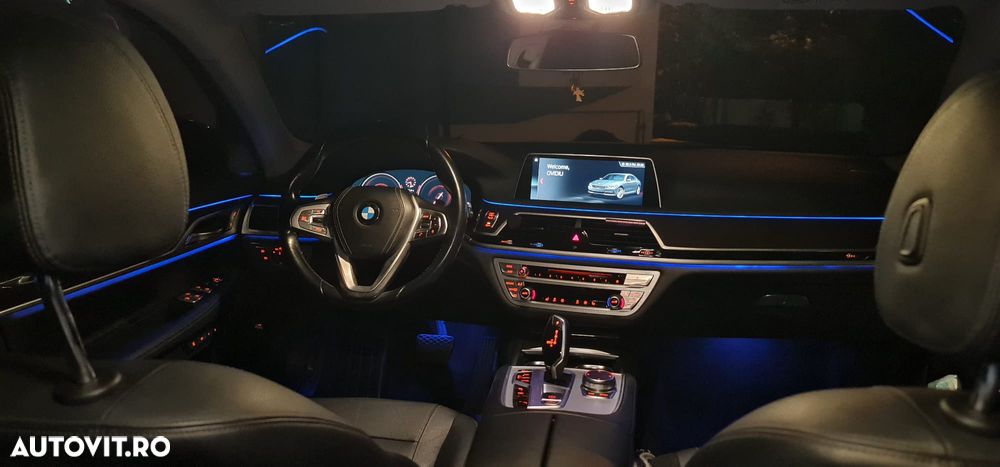 BMW Seria 7 740d xDrive - 36