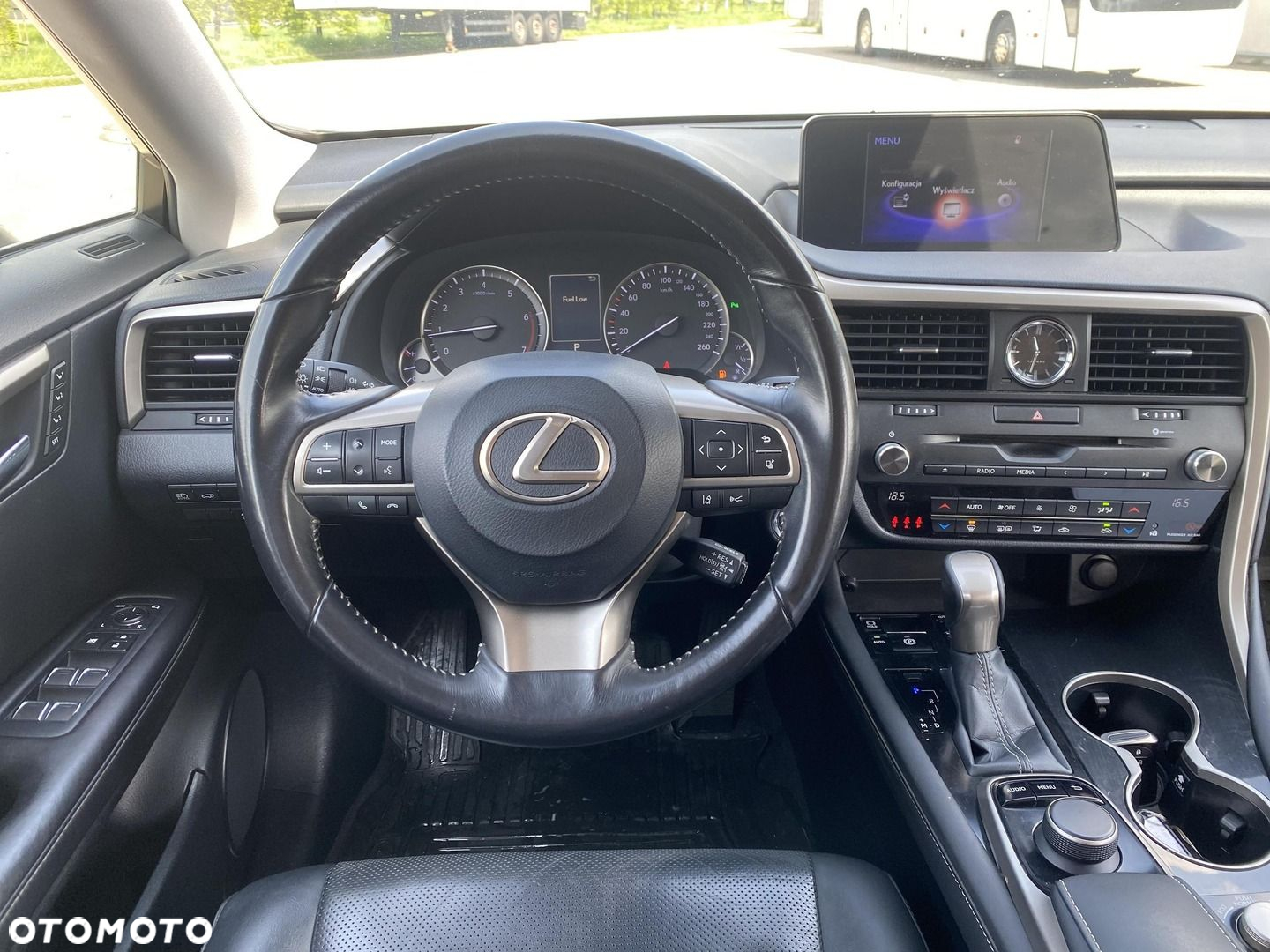 Lexus RX - 15