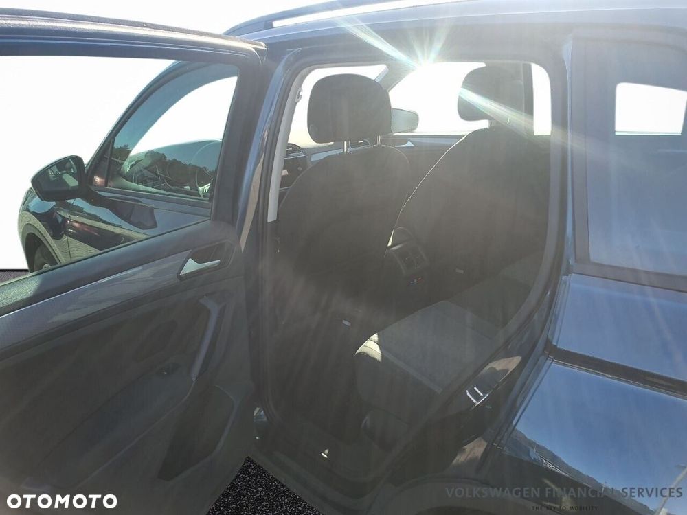 Volkswagen Tiguan - 8