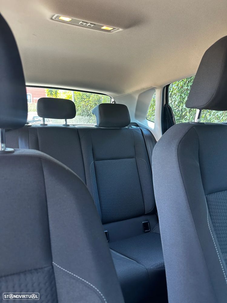 VW Polo 1.0 Trendline - 14