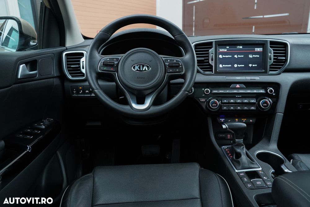 Kia Sportage 2,0 CRDI AWD Aut. Platinum - 18
