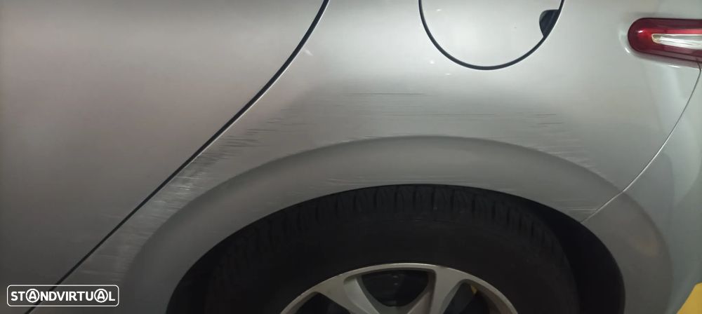 Peugeot 208 1.2 VTi Active - 4