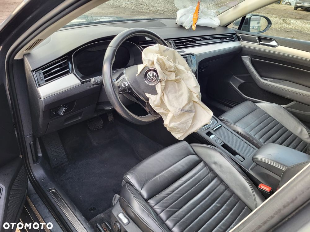 Volkswagen Passat - 28