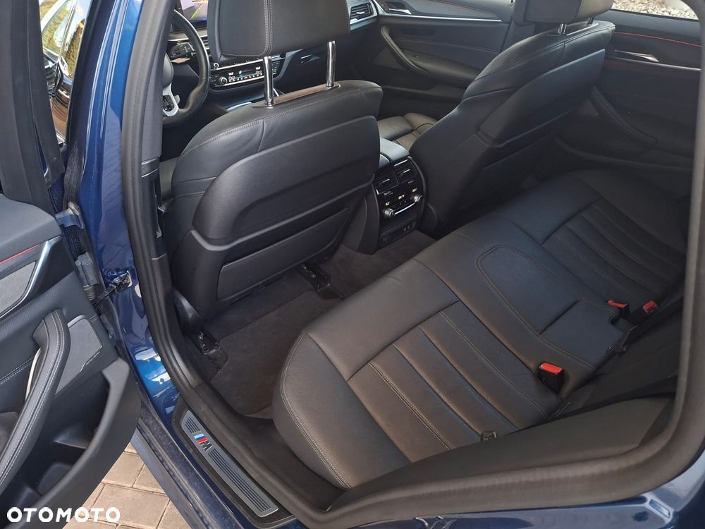 BMW Seria 5 530d xDrive M Sport Edition - 7