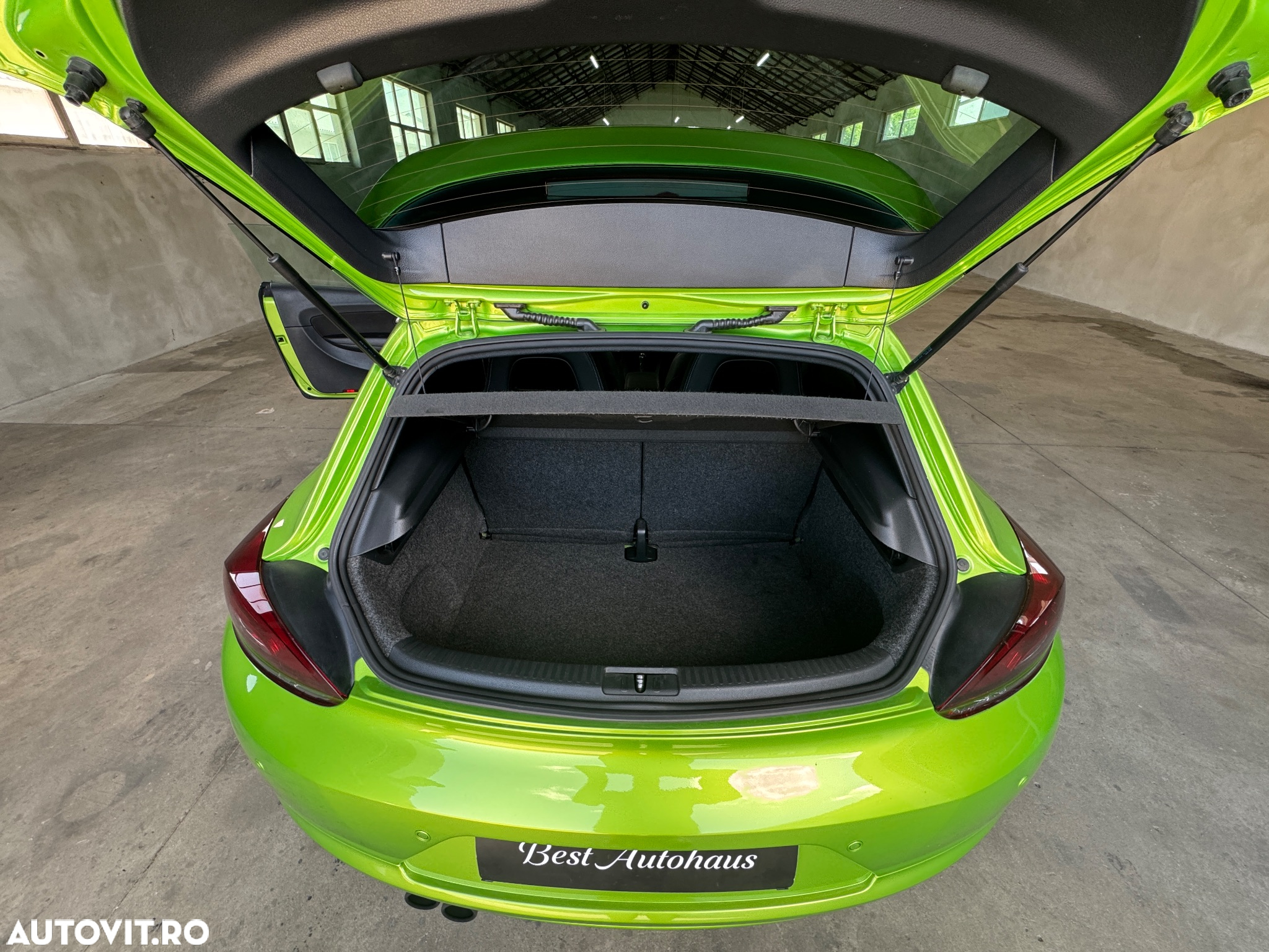 Volkswagen Scirocco 2.0 TSI DSG - 9
