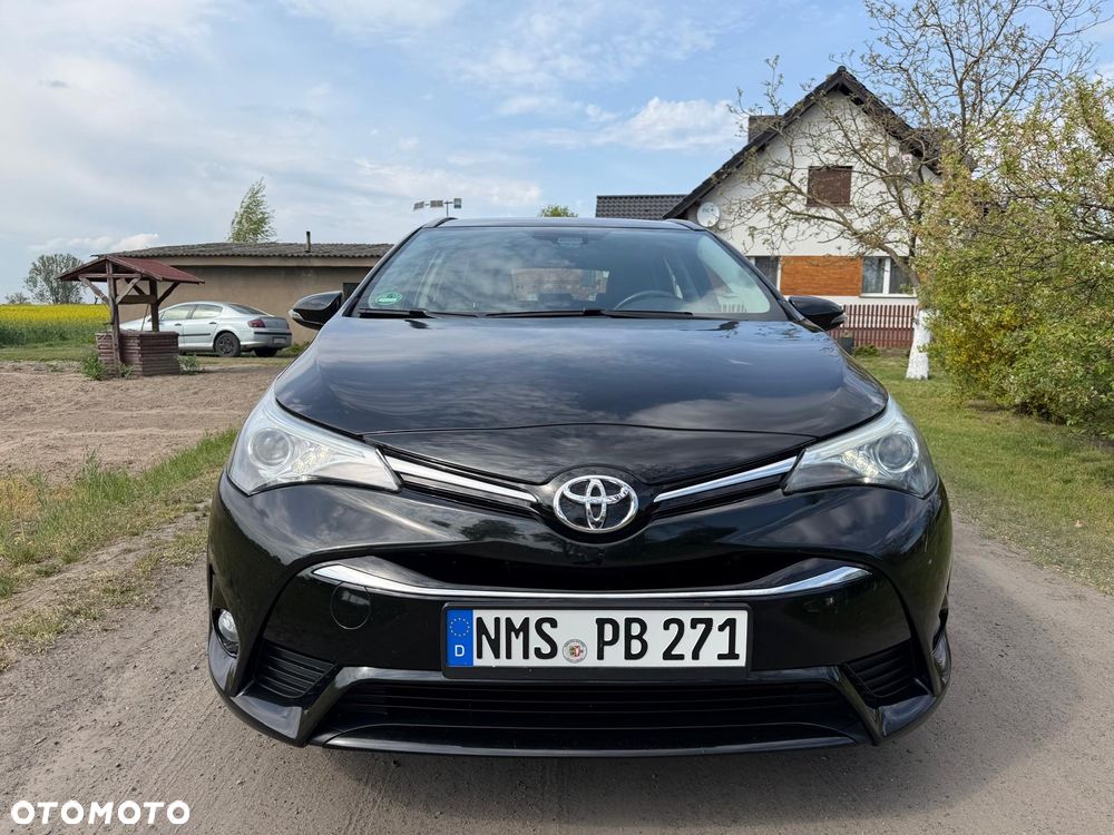 Toyota Avensis 1.8 Premium EU5 - 27