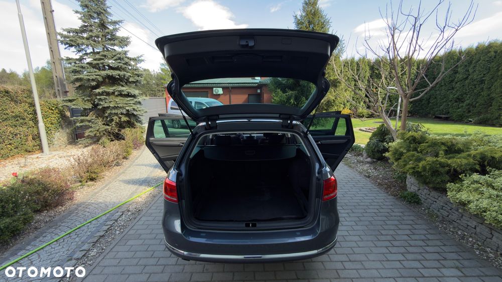 Volkswagen Passat 1.6 TDI BlueMotion Technology Comfortline - 27