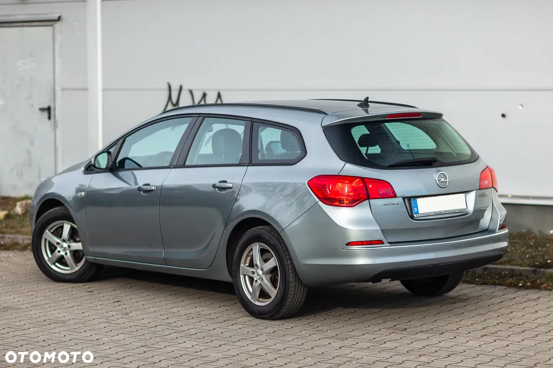 Opel Astra - 27
