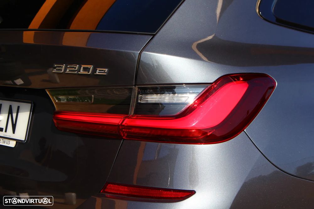 BMW 320 e Pack M Auto - 9