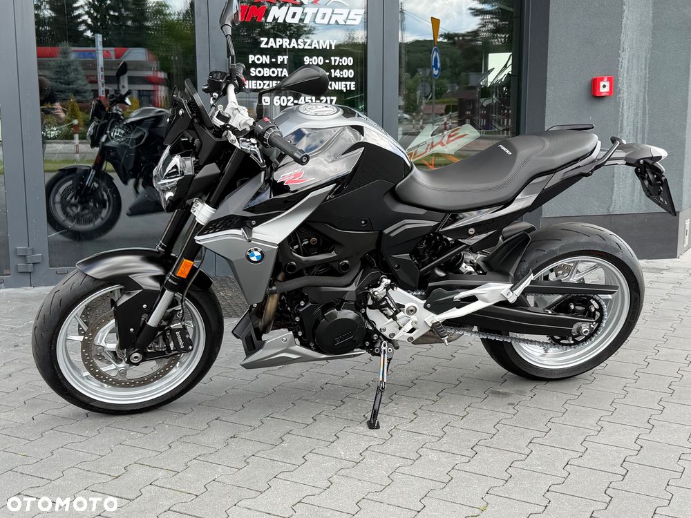 BMW F - 27