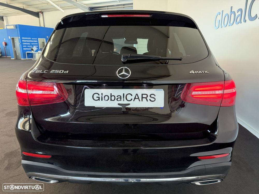 Mercedes-Benz GLC 220 d 4Matic 9G-TRONIC AMG Line - 11