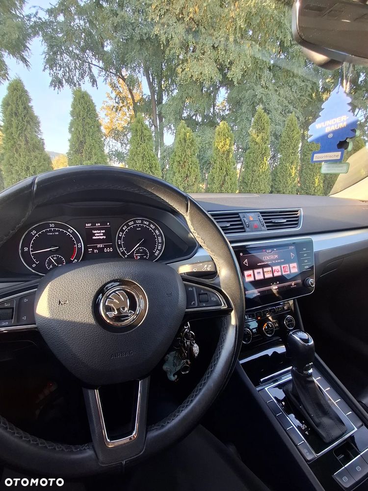 Skoda Superb 2.0 TDI SCR Ambition DSG - 5