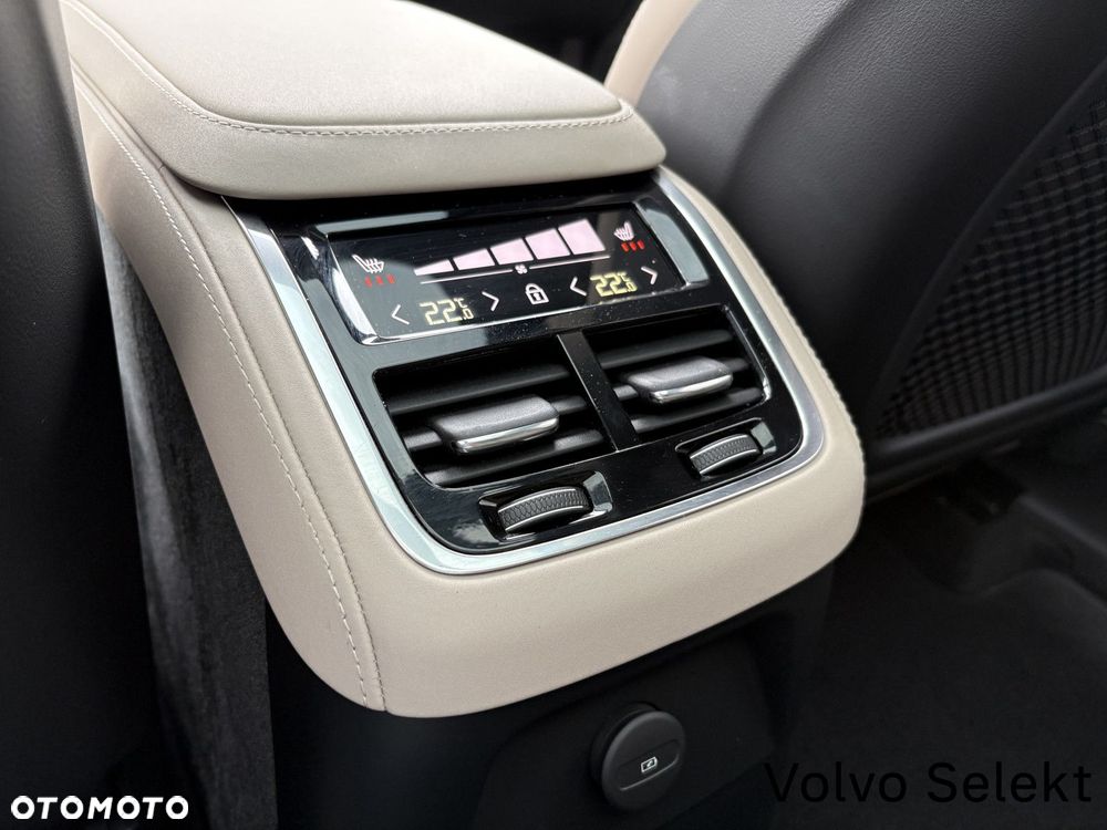Volvo XC 90 - 29