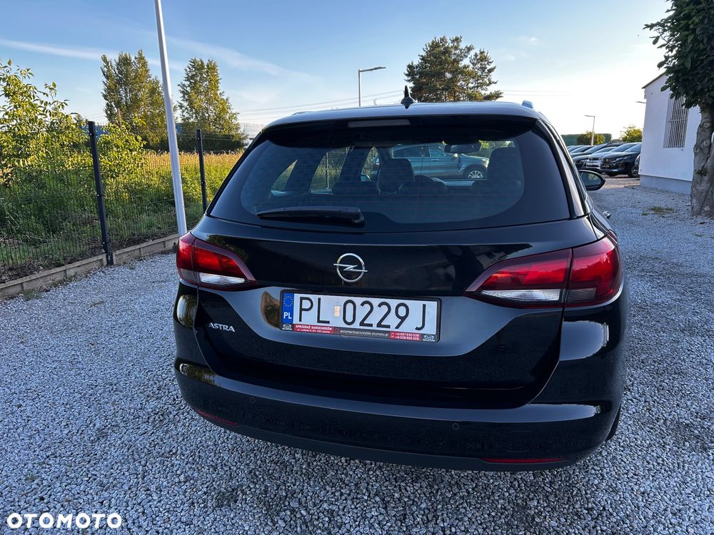 Opel Astra 1.2 Turbo Business Edition - 11