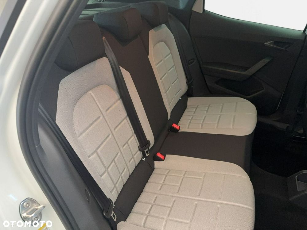 Seat Arona - 12
