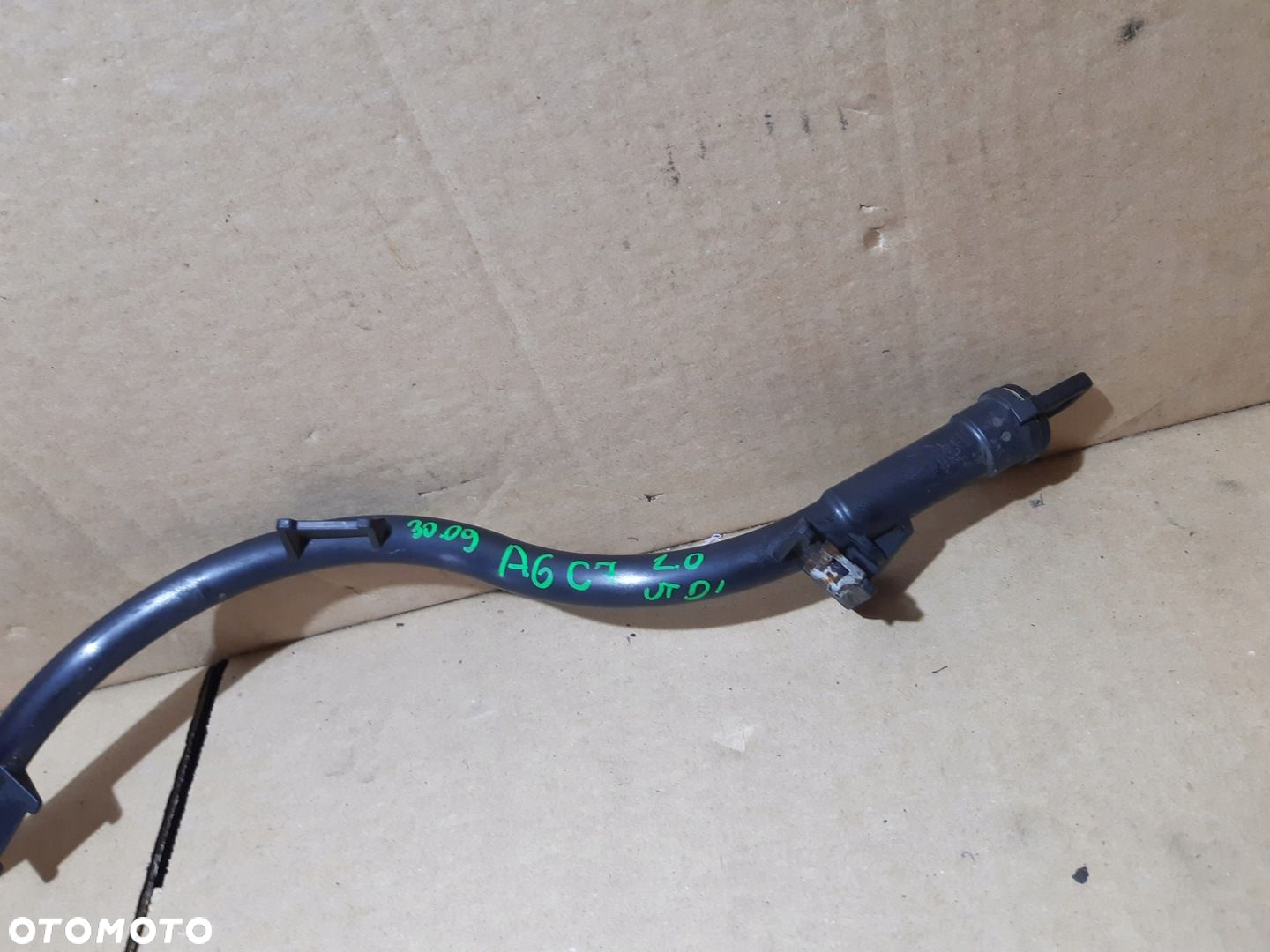 AUDI A6 C7 LIFT 2.O TDI ULTRA BAGNET MIARKA OLEJU RURKA 04L103634 - 3